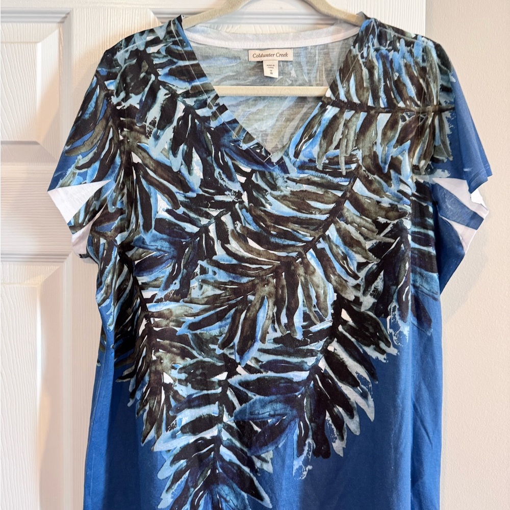 Coldwater Creek Black and Blue Short Sleeve Tee with Tropical Print